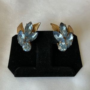 VINTAGE ALBERT WEISS RHINESTONE EARRINGS